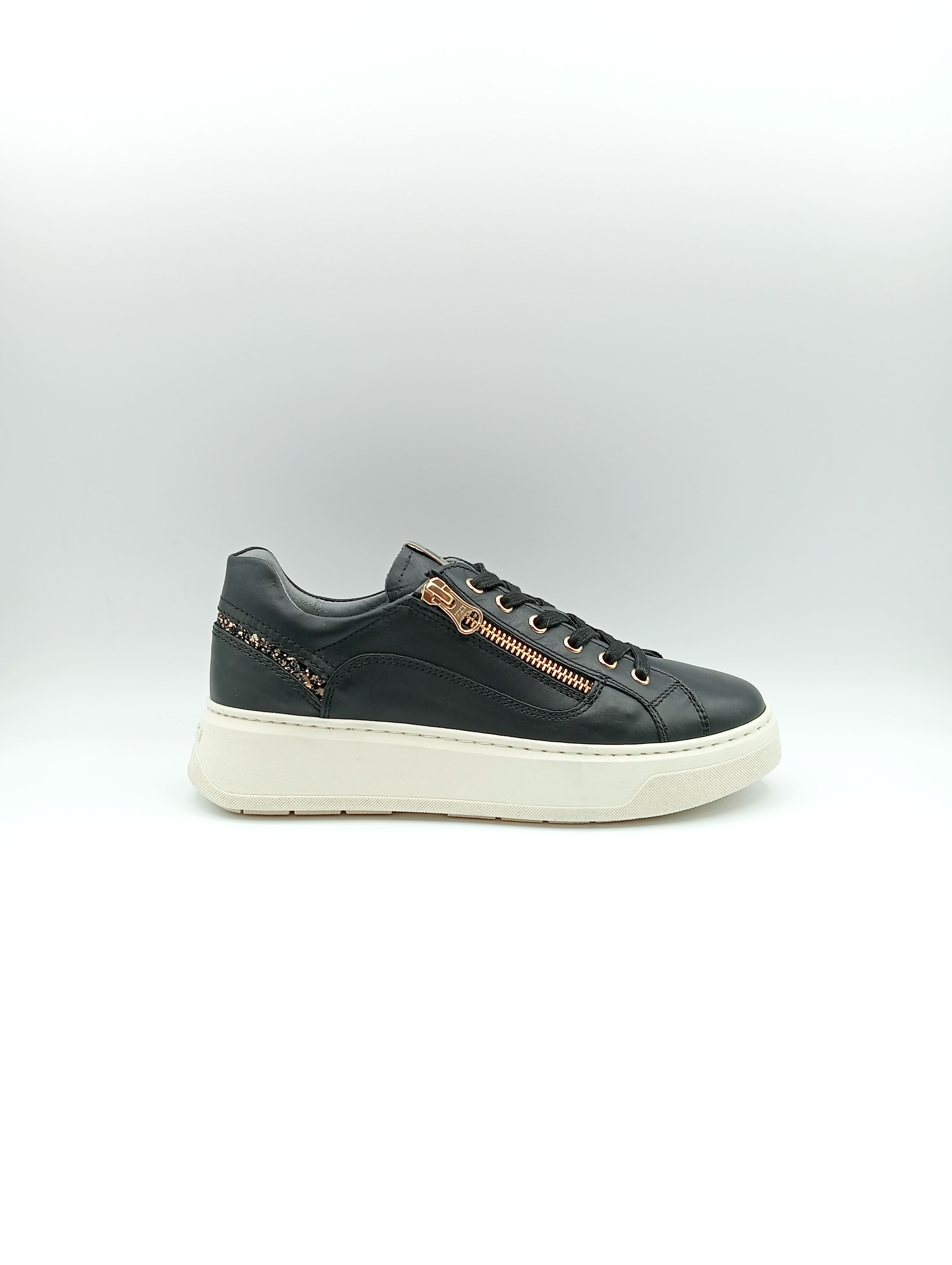 Sneakers donna NeroGiardini in pelle