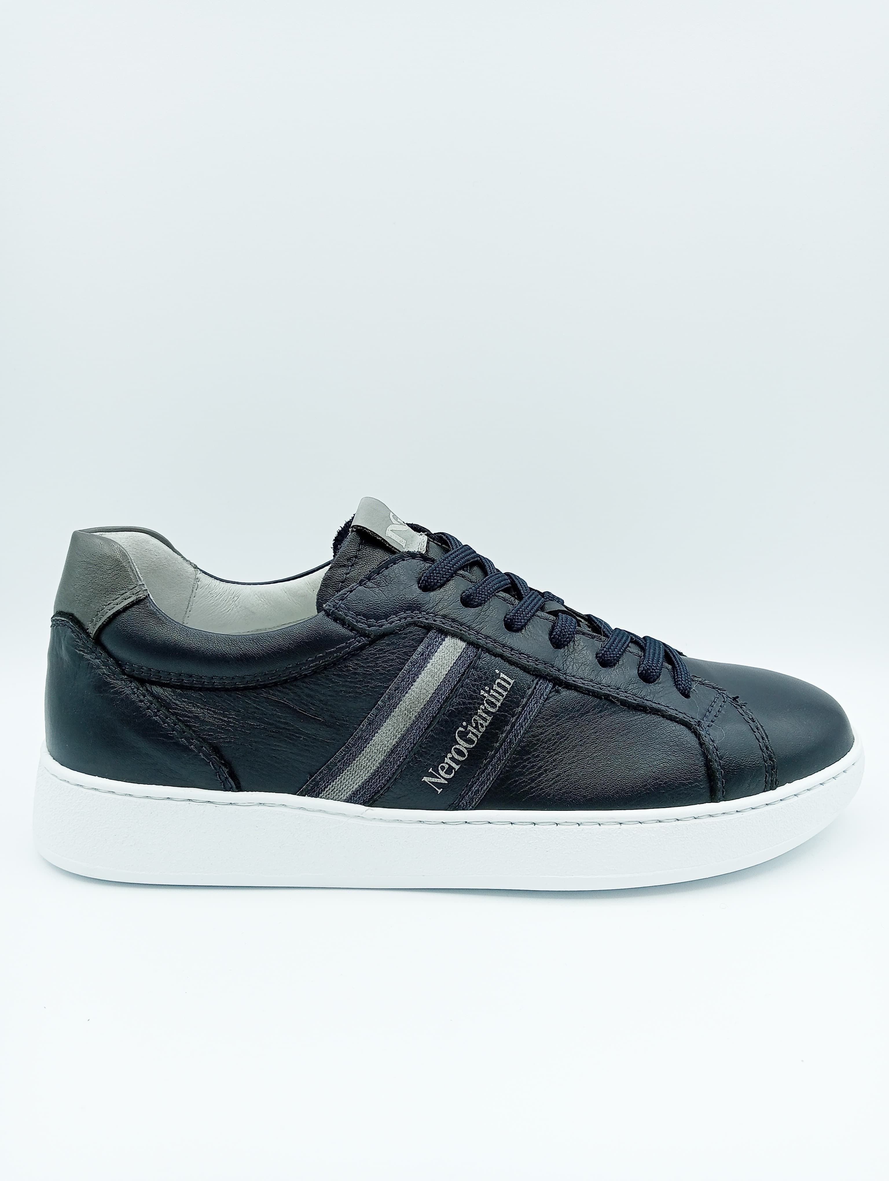 Sneakers Uomo NeroGiardini E302850U Blu| Vista esterna
