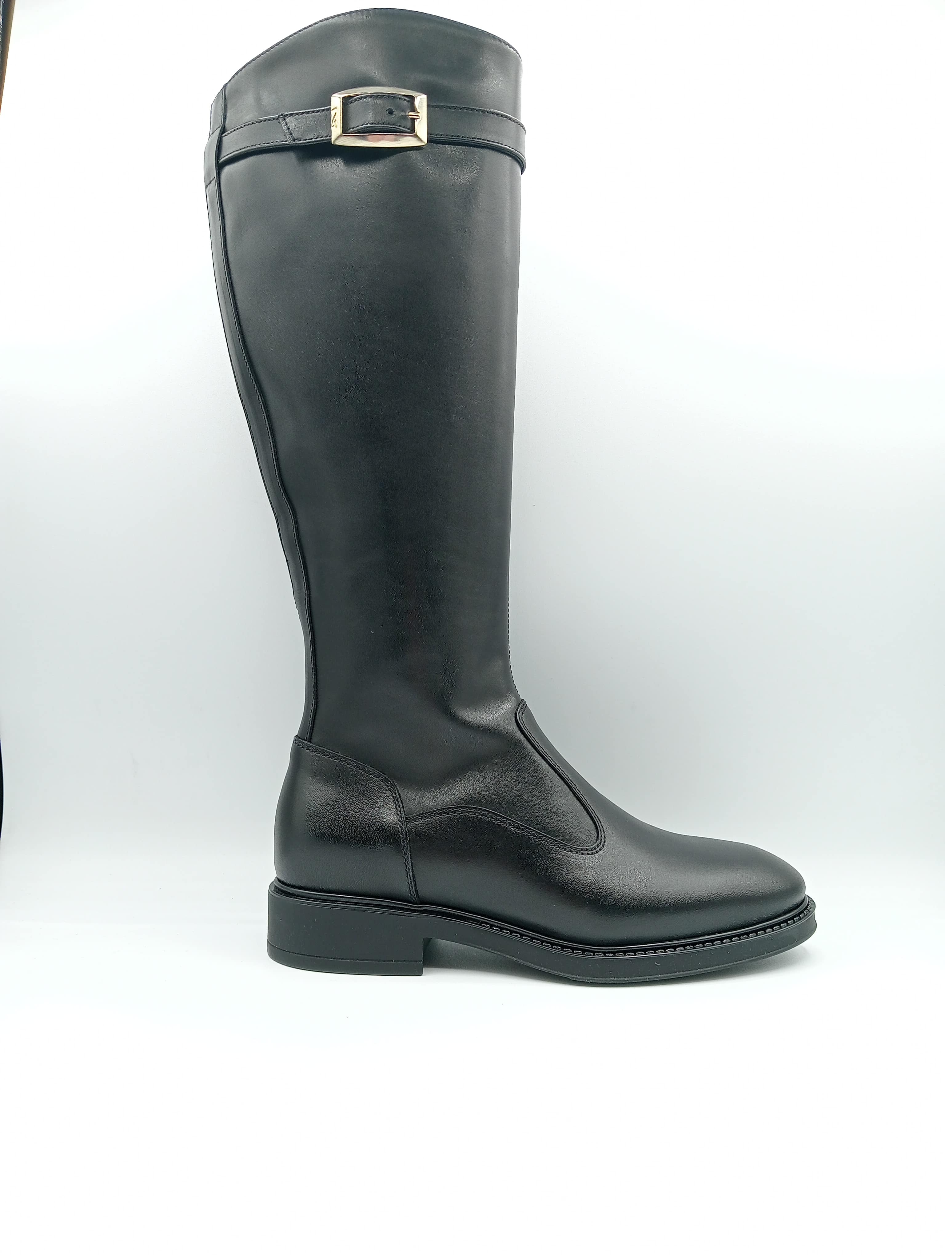 Nerogiardini Stivale Donna in Pelle Nera – Made in Italy – Elegante e Comodo