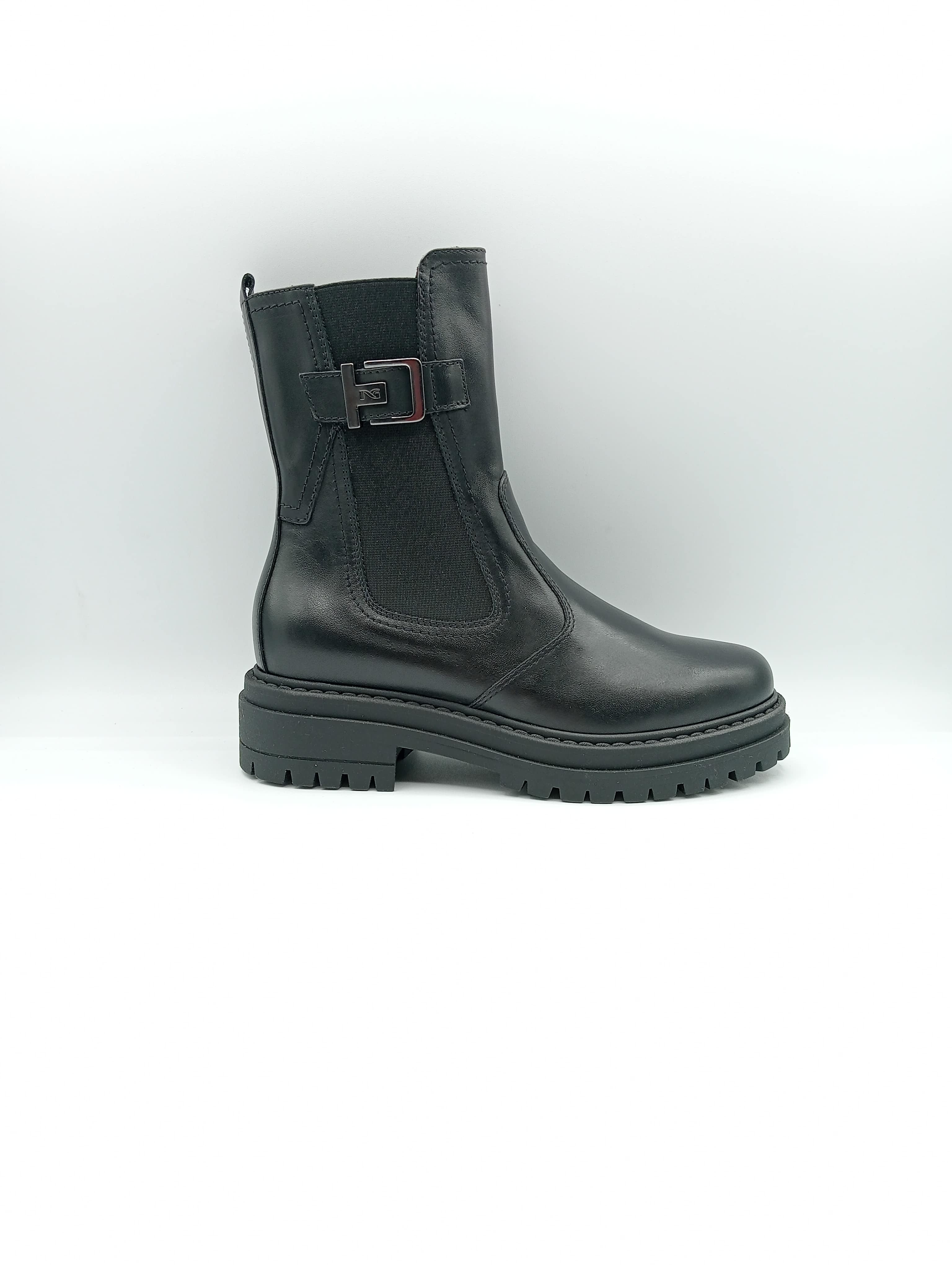NeroGiardini Tronchetto Donna in Pelle Nero con Fibbia – Suola Carrarmato e Soletta Memory in Pelle – Made in Italy
