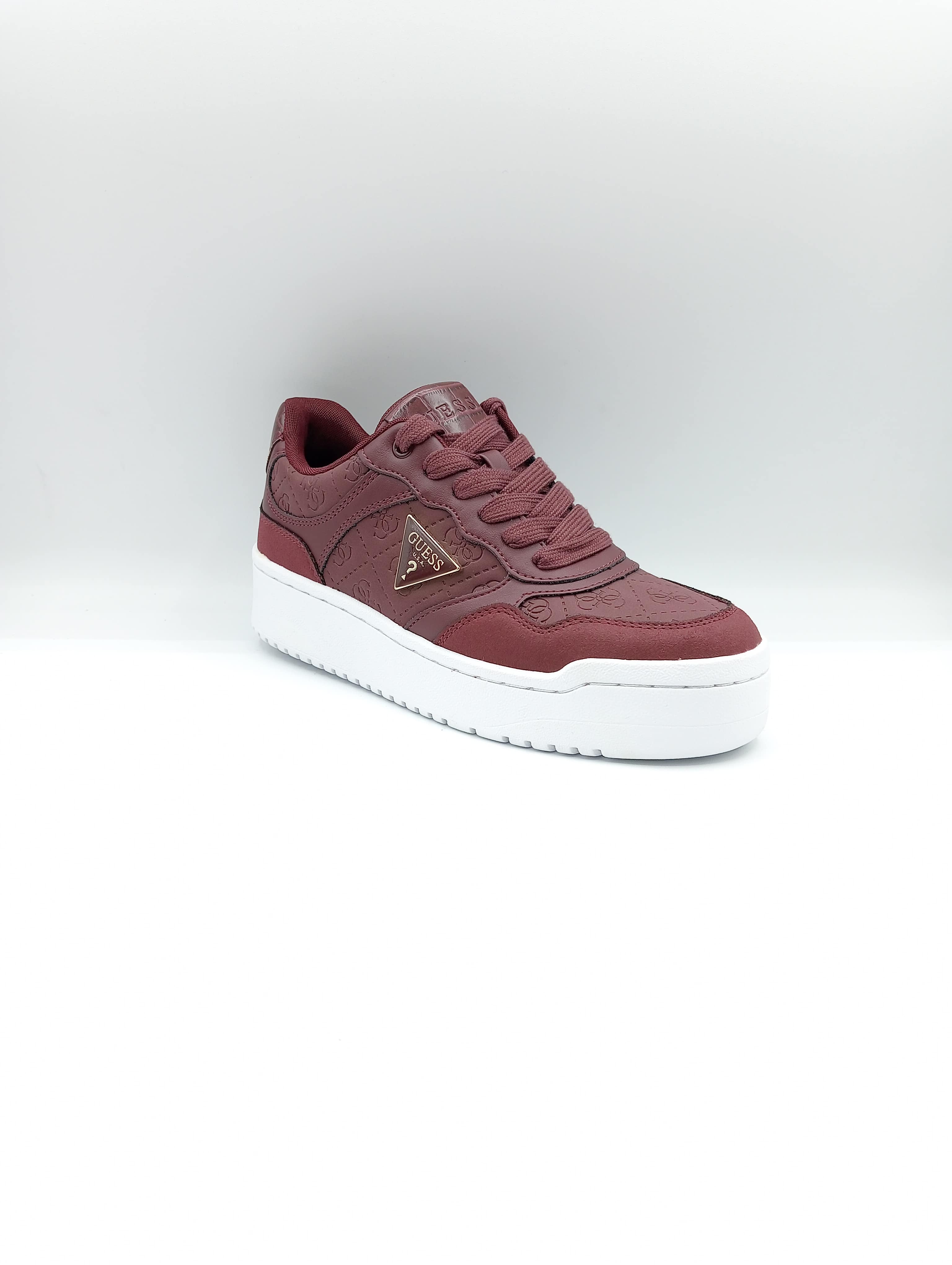 Sneakers Guess da donna in ecopelle bordeaux con monogramma e suola bianca
